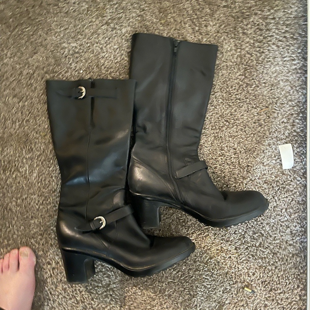 Dansko Nevada Black leather Heeled Boots
